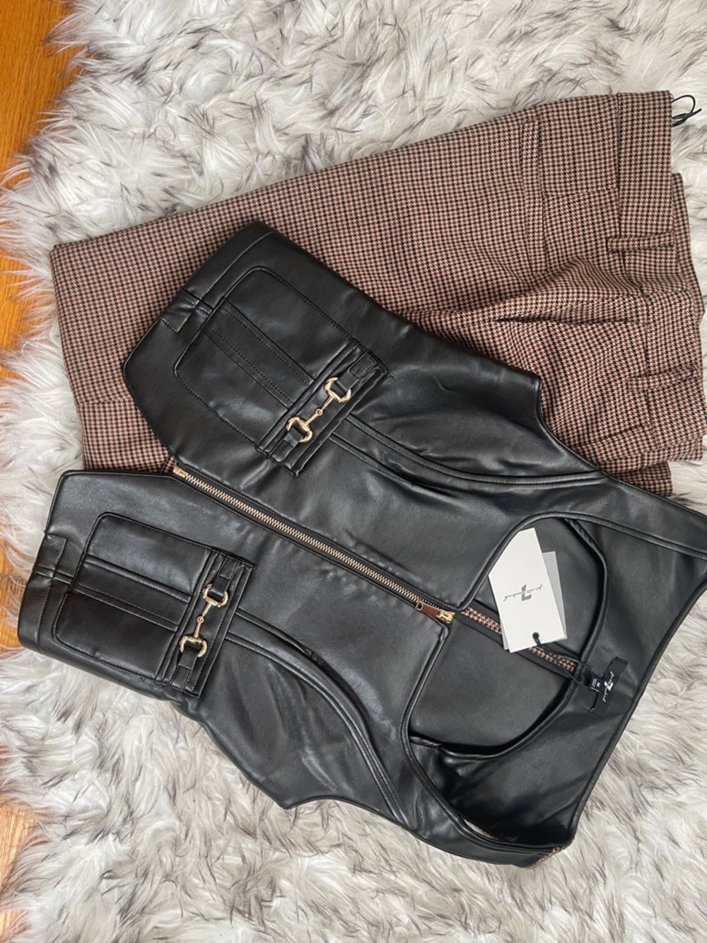 7 For All Mankind Black Leather Zip Vest with Contrast Trim and matching Pants